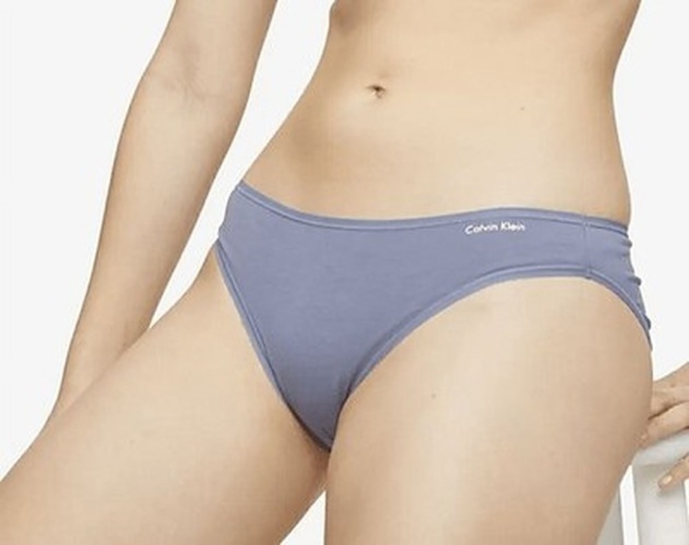 NWT Calvin Klein Women's underwear Thong Iceland Blue Cotton/Elastane, S